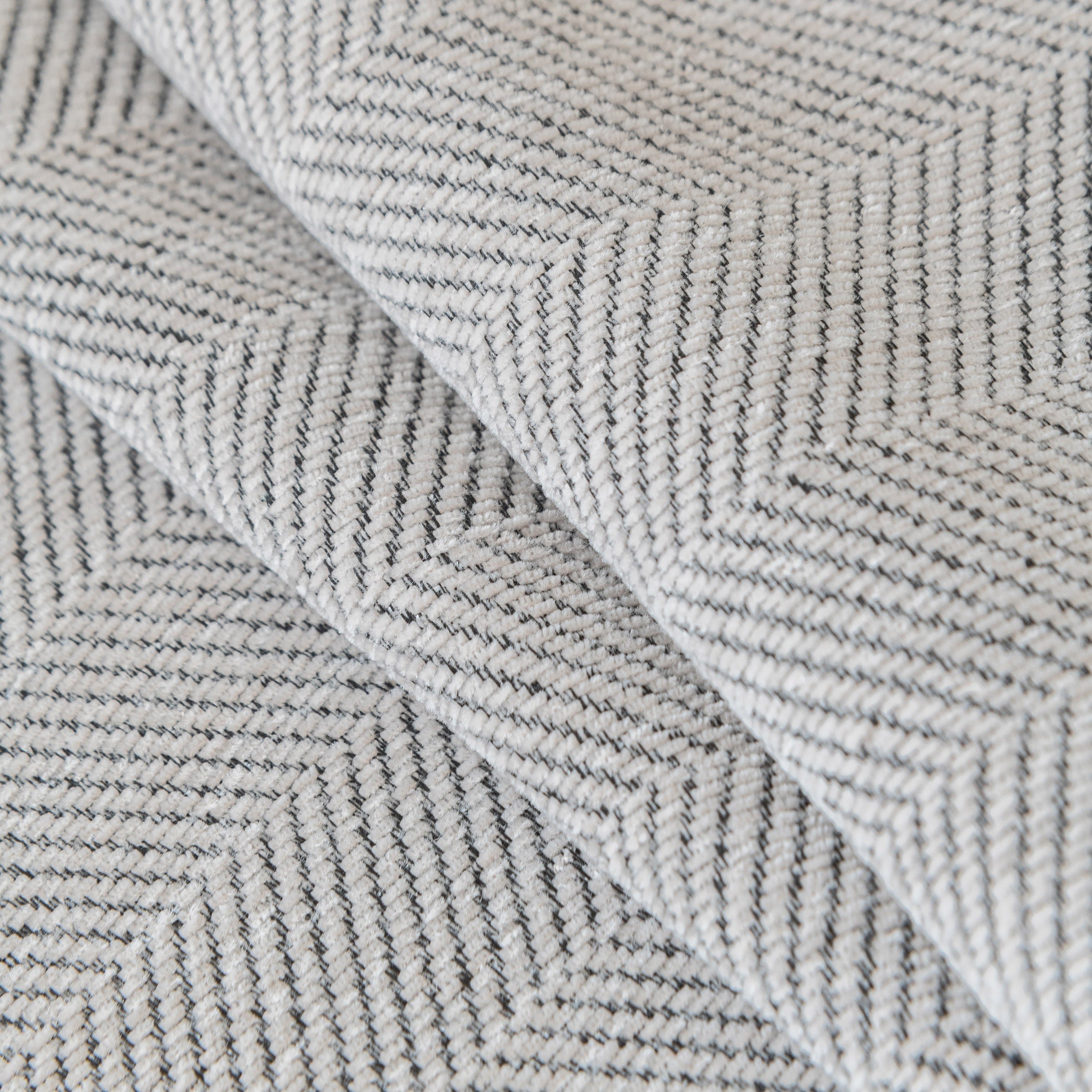 Boho Herringbone Sofa Throw Blanket with Pom Pom Tassels Stylish Furniture Slipcover